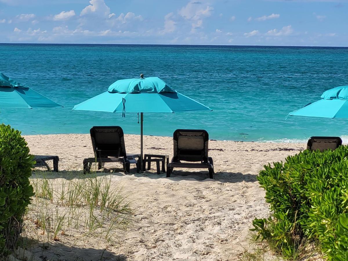 Sibonne Beach Hotel Grace Bay Exteriér fotografie