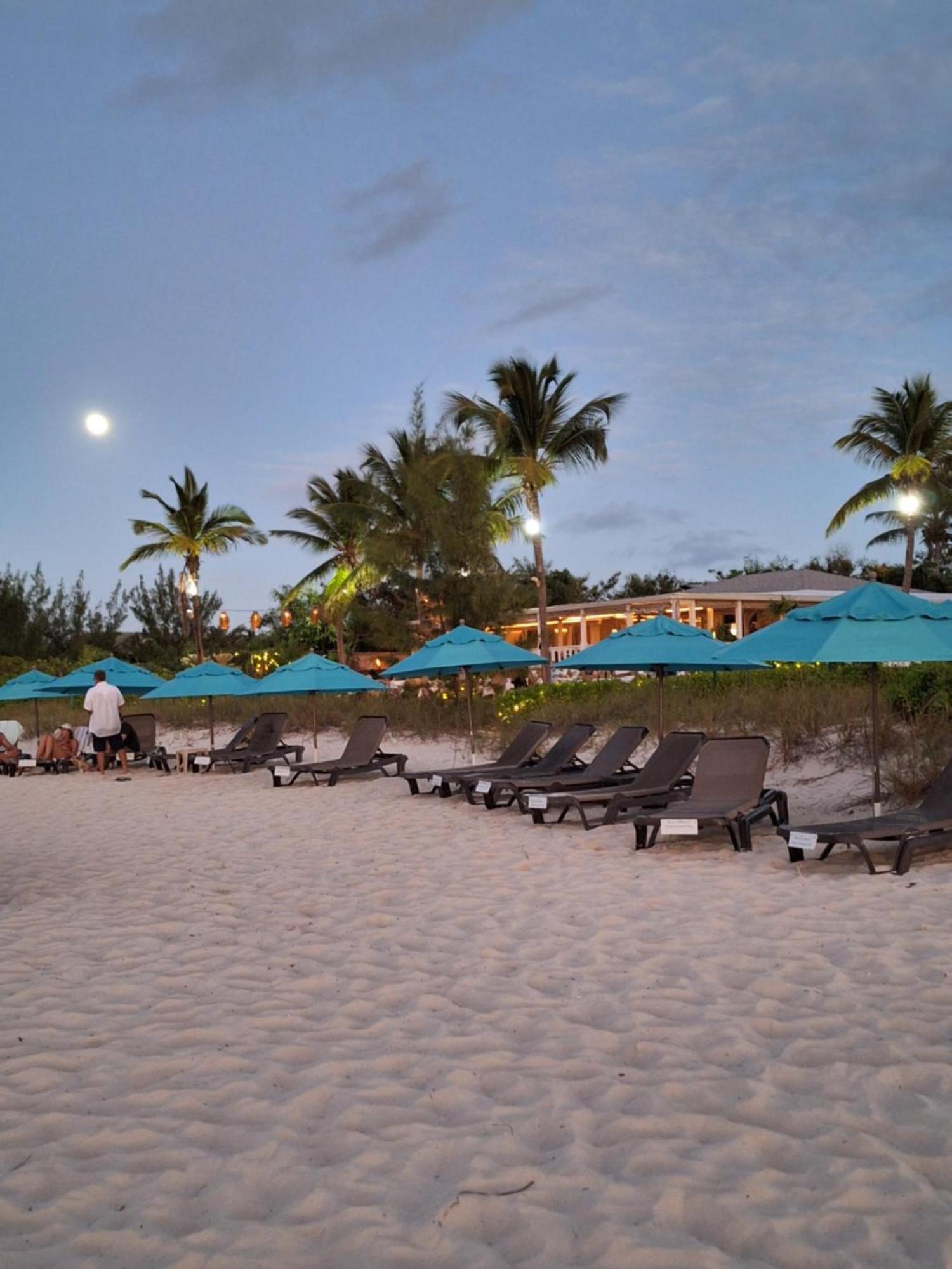 Sibonne Beach Hotel Grace Bay Exteriér fotografie