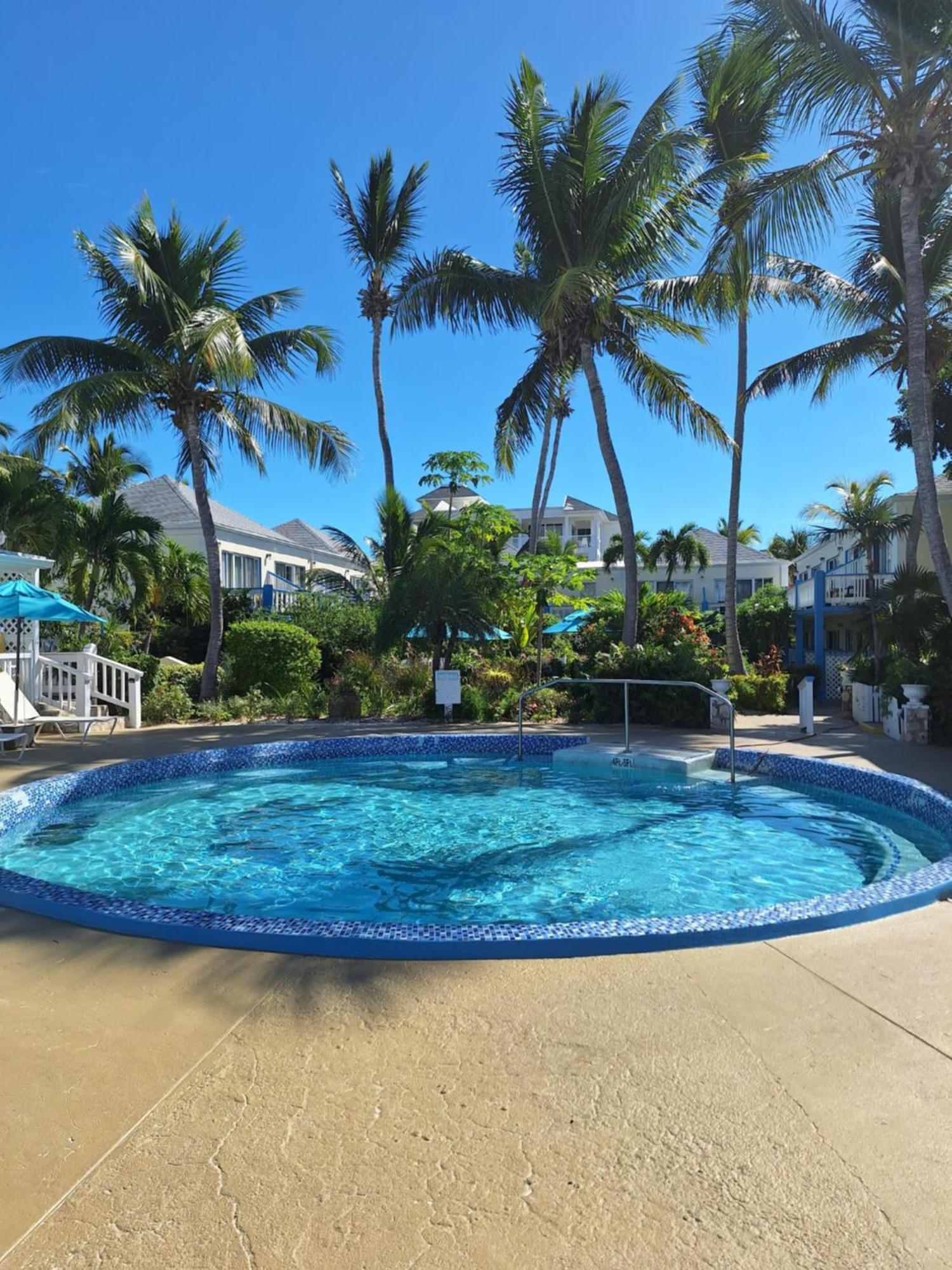 Sibonne Beach Hotel Grace Bay Exteriér fotografie