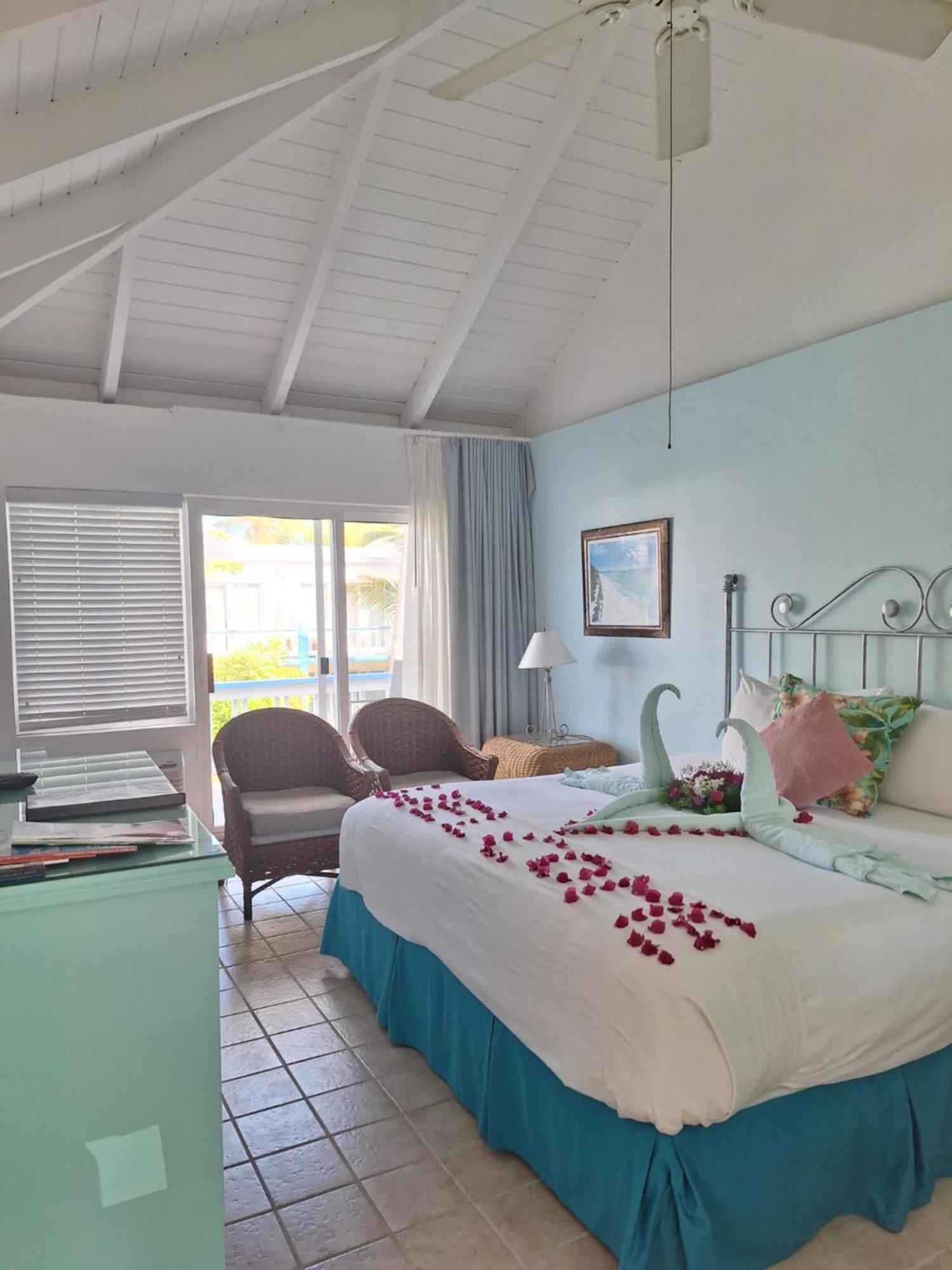 Sibonne Beach Hotel Grace Bay Exteriér fotografie