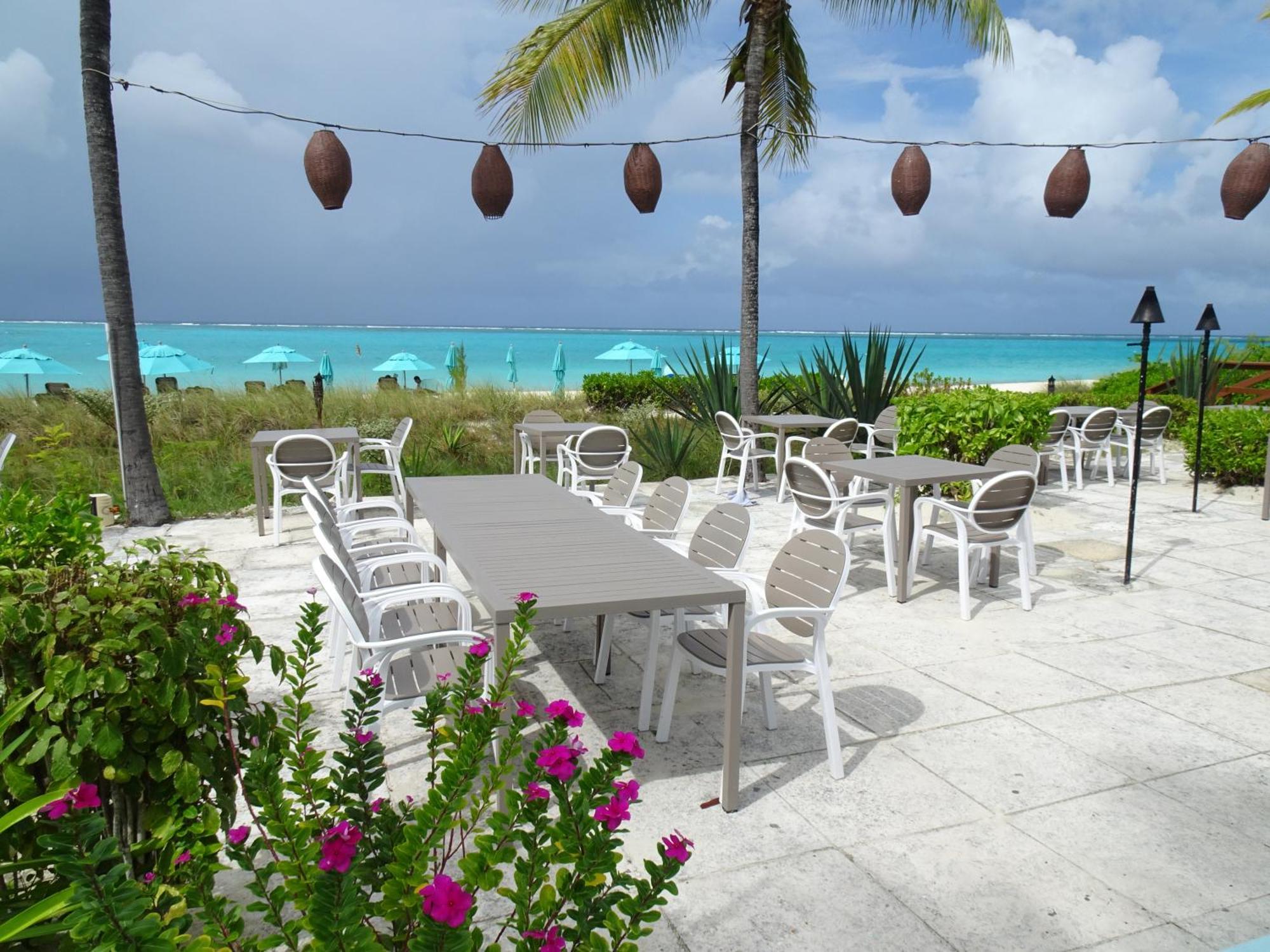 Sibonne Beach Hotel Grace Bay Exteriér fotografie
